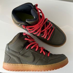 Nike Force High Top Army Green
